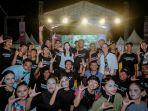wamenparekraf-kunjungi-pesta-rakyat-labuan-bajo-street-carnival-dan-belanja-produk-umkm.jpg