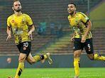 wander-luiz-kiri-dan-gilmar-jose-saat-berseragam-perak-fa.jpg