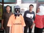 wanita-curi-pakaian_20160520_122454.jpg