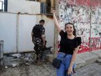 wanita-di-lebanon-rampok-bank-dengan-pistol-mainan_20220916_072033.jpg