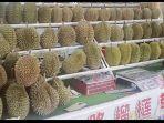 wanita-ini-habiskan-rp34-juta-untuk-3-buah-durian-merasa-tertipu-meski-penjual-sudah-menjelaskan.jpg