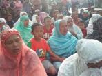 wanita-luar-batang-tangisi-penggusuran_20160411_095415.jpg