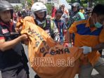 wanita-tewas-tertabrak-kereta-api_20180915_141528.jpg