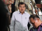 wapres-jk-berikan-kesaksian-di-sidang-yance_20150413_184919.jpg
