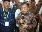 wapres-jk-saat-memberikan-konferensi-pers-di-kantor-gubernur-sulteng.jpg