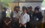 wapres-jusuf-kalla-kunjungi-crisis-centre-airasia-qz8501_20141229_195826.jpg