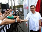 wapres-tinjau-kegiatan-donor-darah_20150405_163953.jpg