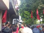 warga-antusias_20161123_182149.jpg