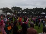 warga-bandung-serbu-asia-afrika-nih2_20150424_172532.jpg