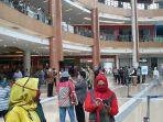 warga-bekasi-di-mall-nih2.jpg