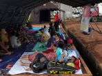 warga-cipinang-melayu-mengungsi-di-posko-banjir_20210219_182316.jpg