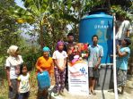 warga-desa-serut-sambut-gembira-bantuan-air-bersih_20170831_165049.jpg