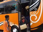 warga-desa-wadas-yang-sempat-diamankan-polisi-kembali-pulang-123.jpg