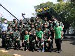 warga-foto-di-pameran-alutsista-nih.jpg<pf>warga-foto-di-pameran-alutsista-2.jpg<pf>warga-foto-di-pameran-alutsista-1.jpg