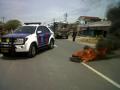warga-jalan-arteri-tanjung-morawa-bakar-ban.jpg
