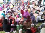 warga-magelang-menggelar-sadranan_20160421_094536.jpg