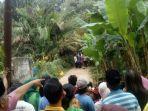 warga-memadati-lokasi-penemuan-jasad-korban.jpg