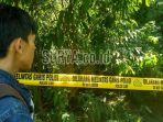 warga-mendatangi-lokasi-penemuan-mayat-di-sungai-ndawang_20180403_122209.jpg
