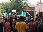 warga-mendatangi-polsek-tamalatea.jpg