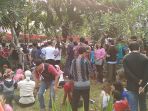warga-piknik-di-monas_20180817_122725.jpg