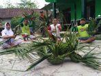 warga-sawahan-dan-sarang.jpg