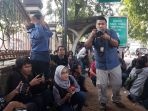 wartawan-dievakuasi_20180510_073216.jpg