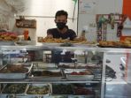 warteg-kembali-layani-makan-di-tempat_20210726_162308.jpg