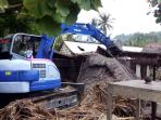 warung-di-pantai-crystal-bay-dirobohkan_20161125_102700.jpg