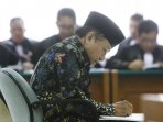 waryono-karno-jalani-sidang-perdana_20150507_134706.jpg