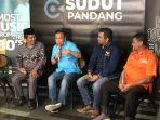 wasekjen-partai-gelora-dedi-miing-gumelar-kedua-kiri1.jpg
