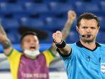 wasit-australia-chris-beath-di-piala-dunia.jpg