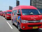 weha-transportasi-indonesia-tbk-akan-meremajakan-sebagian-armada-shuttle-daytrans_20160622_115147.jpg