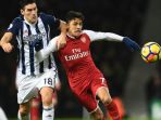 west-bromwich-albion-gareth-barry-vs-arsenal-alexis-sanchez_20180101_031030.jpg