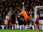 west-bromwich-albion-vs-arsenal-petr-cech_20180101_011553.jpg