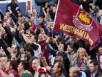 west-ham-united-supporter_20150125_130206.jpg