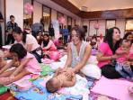 widi-mulia-pijat-bayi2_20150629_104825.jpg