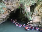 wisata-goa-pindul-gunung-kidul-jogjakarta_20160708_164528.jpg
