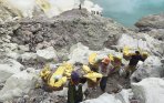 wisata-kawah-gunung-ijen_20141207_165211.jpg