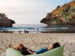 wisatawan-berkunjung-ke-pantai-sedahan-gunungkidul.jpg