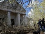wisatawan-di-chernobyl_20181030_155206.jpg