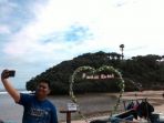 wisatawan-di-pantai-drini-gunungkidul_20170514_061248.jpg