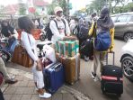 wni-usai-karantina-covid-19-terpusat-di-rusun-pasar-rumput_20220107_184516.jpg