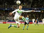 wolfsburg-star-player-julian-draxler_20160407_083205.jpg