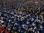 wuhan-wisuda-2.jpg