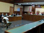 wyasa-santosa-kolopaking-suami-dari-pengacara-anita-kolopaking.jpg