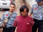 yadi-pengemis-pura-pra-tangan-buntung-saat-digiring-petugas_20160411_103339.jpg