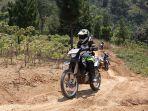 yamaha-wr155r-menjajal-terjal.jpg
