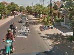 yamaha-x-ride-yang-nyusruk-ke-pinggir-jalan-karena-pengend.jpg