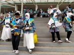 yana-mulyana-lepas-jemaah-calon-haji-kota-bandung-kloter-pertama_20220617_192422.jpg
