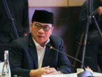 yandri-susanto-memberikan-keterangan-terkait-perang-israel-palestina.jpg